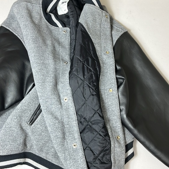 Disney Store Exclusive Grumpy Button Down Baseball Bomber - Picture 10 of 15